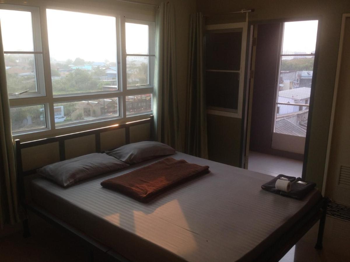 Kim Casa Hotel Nakhon Sawan Buitenkant foto